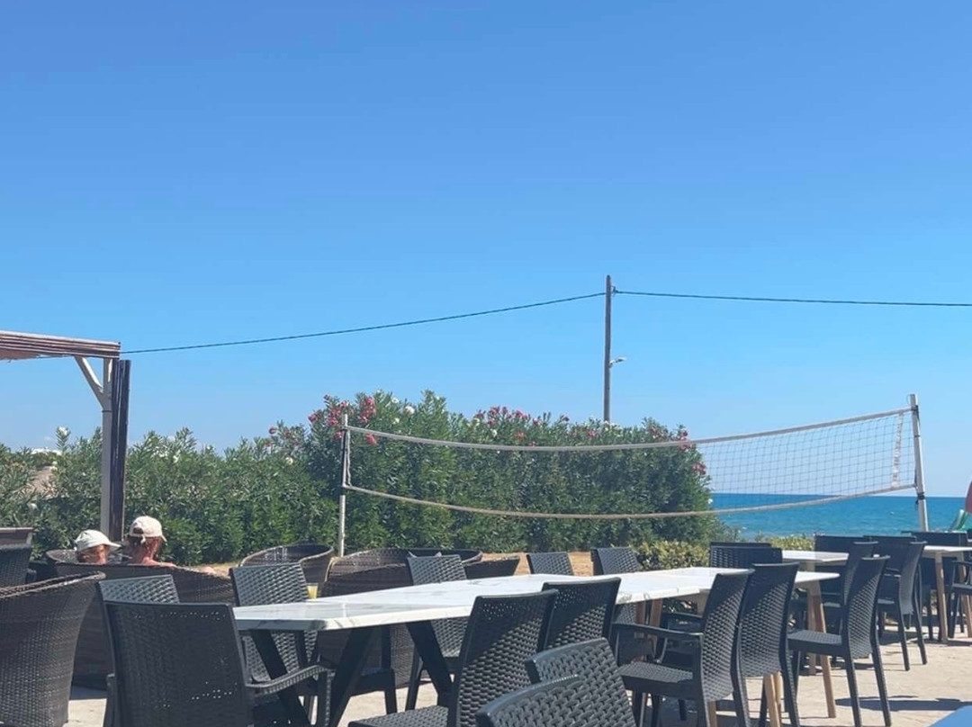 海神海滩酒店主图