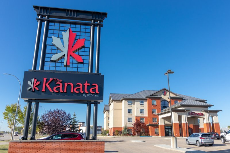 Gibbons酒店住宿-The Kanata Fort Saskatchewan Hotel