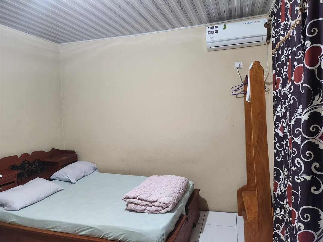 Lunsar酒店住宿-Hariom Yogi Guest House & Restaurant