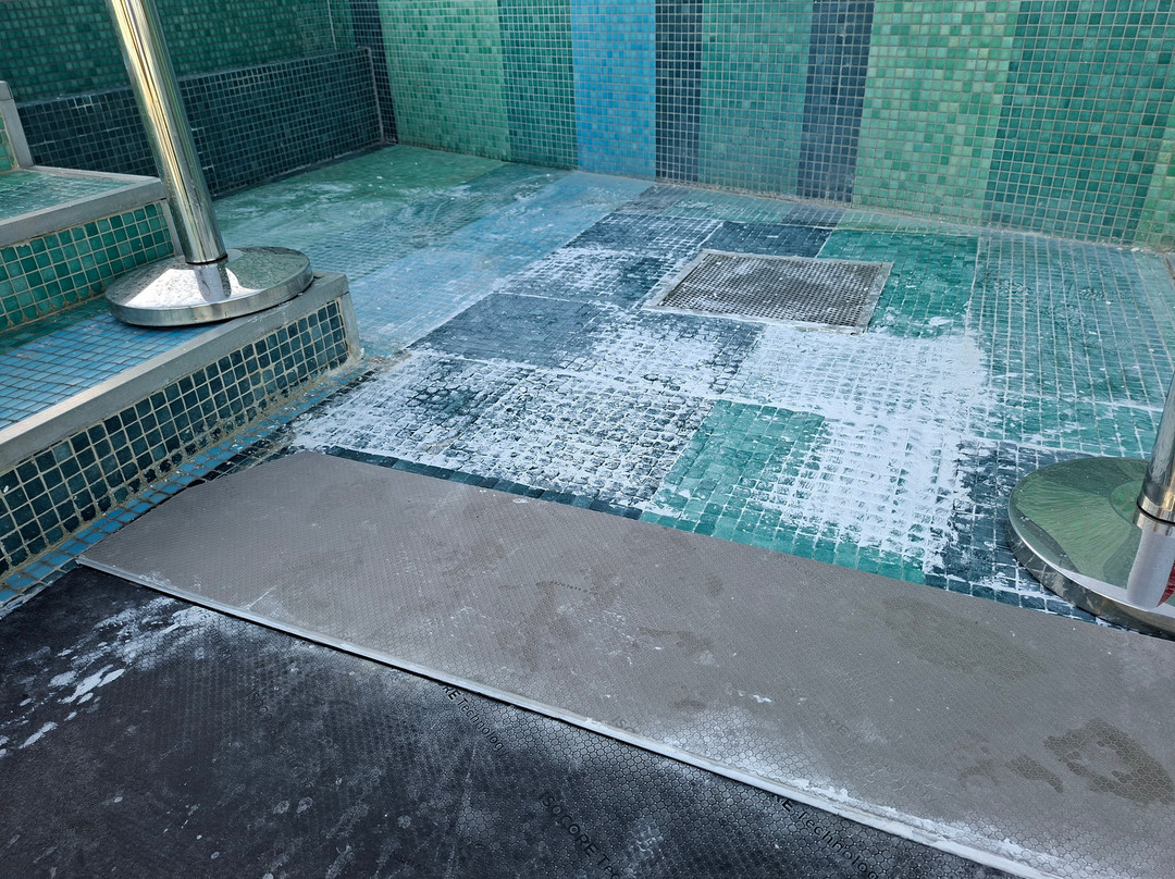 法鲁酒店及海滩俱乐部主图