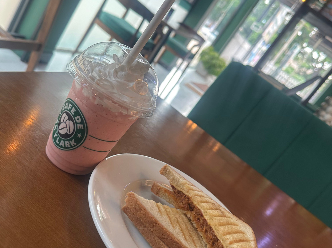 Cafe De Skylark