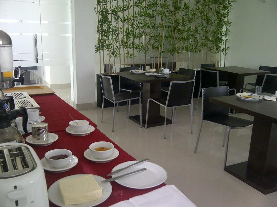 Penajam酒店住宿-Ika Hotel