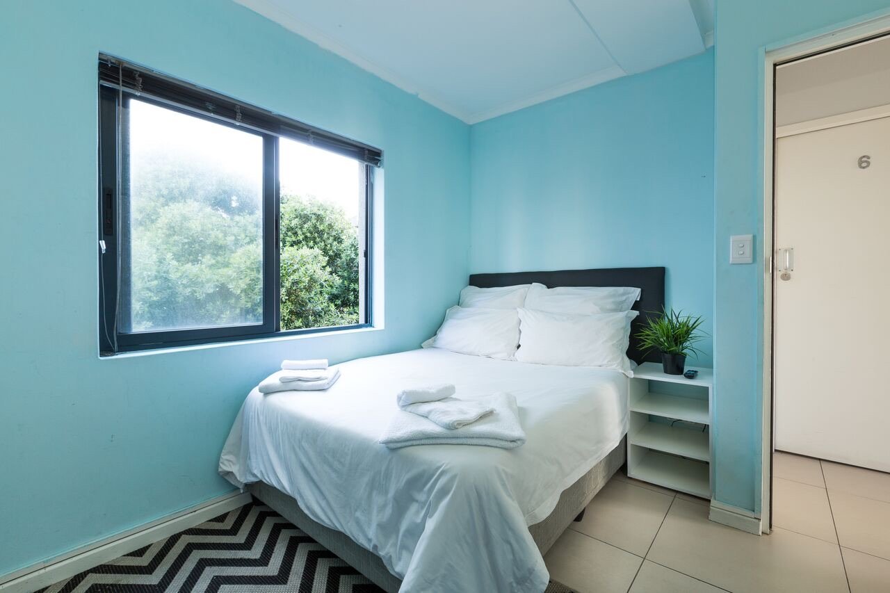 Sea Point Inn-官方