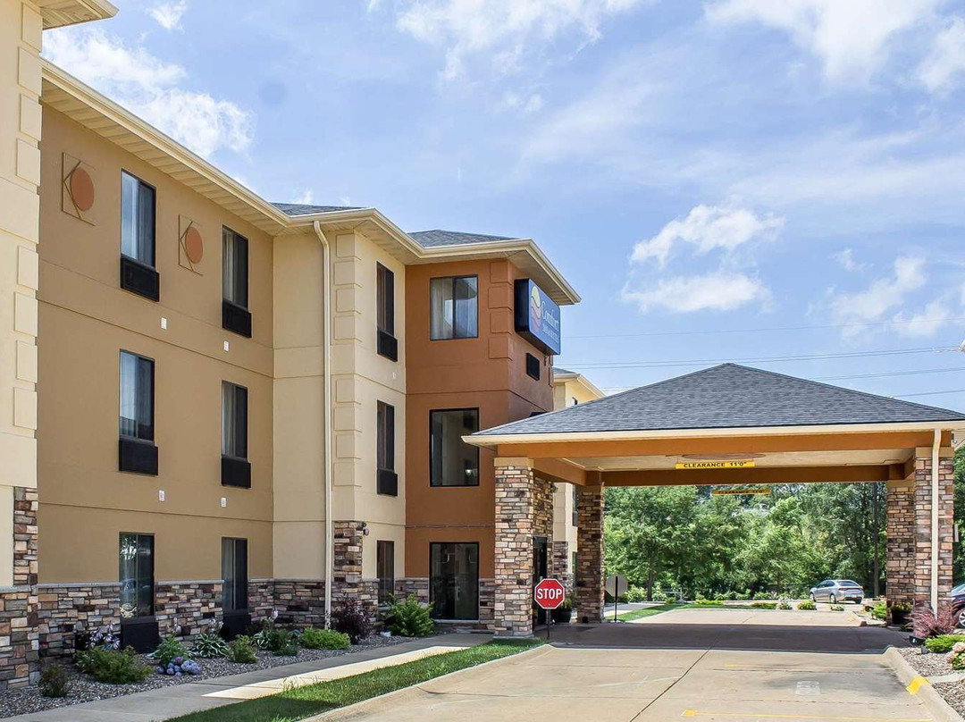 Comfort Inn & Suites Cedar Rapids North - Collins Road主图