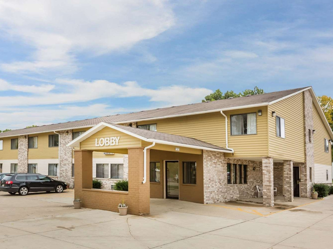 Super 8 by Wyndham Estherville主图