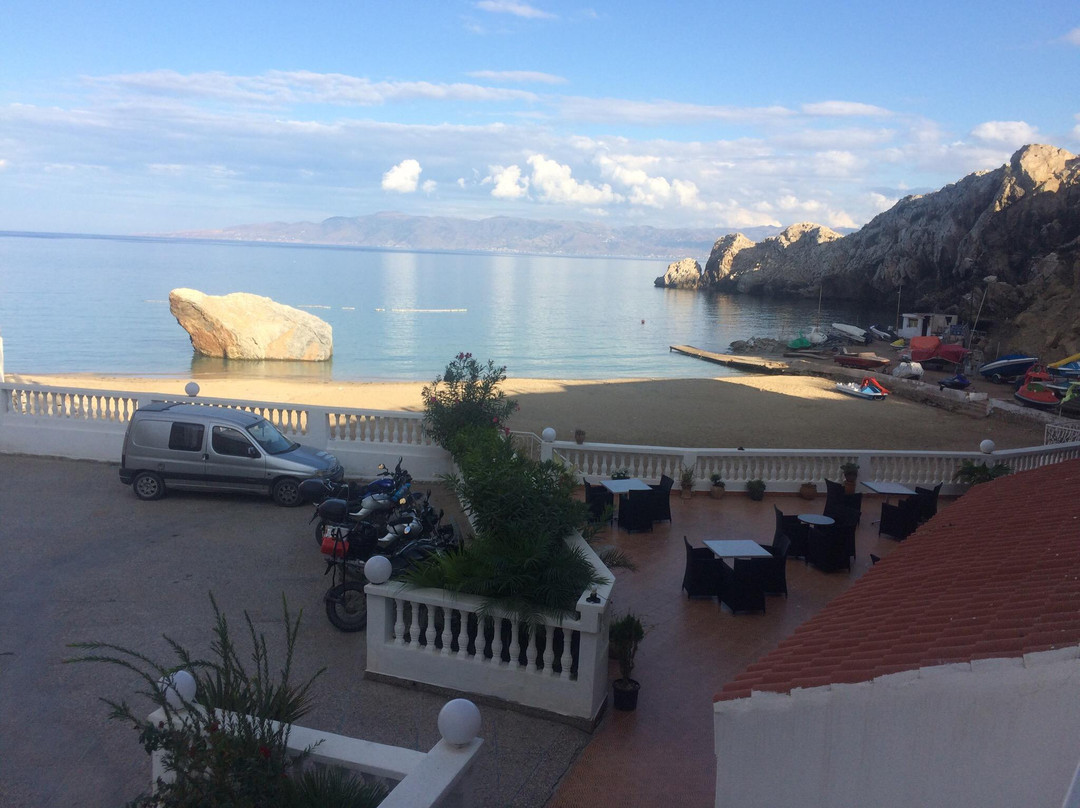 阿米尔布拉格酒店