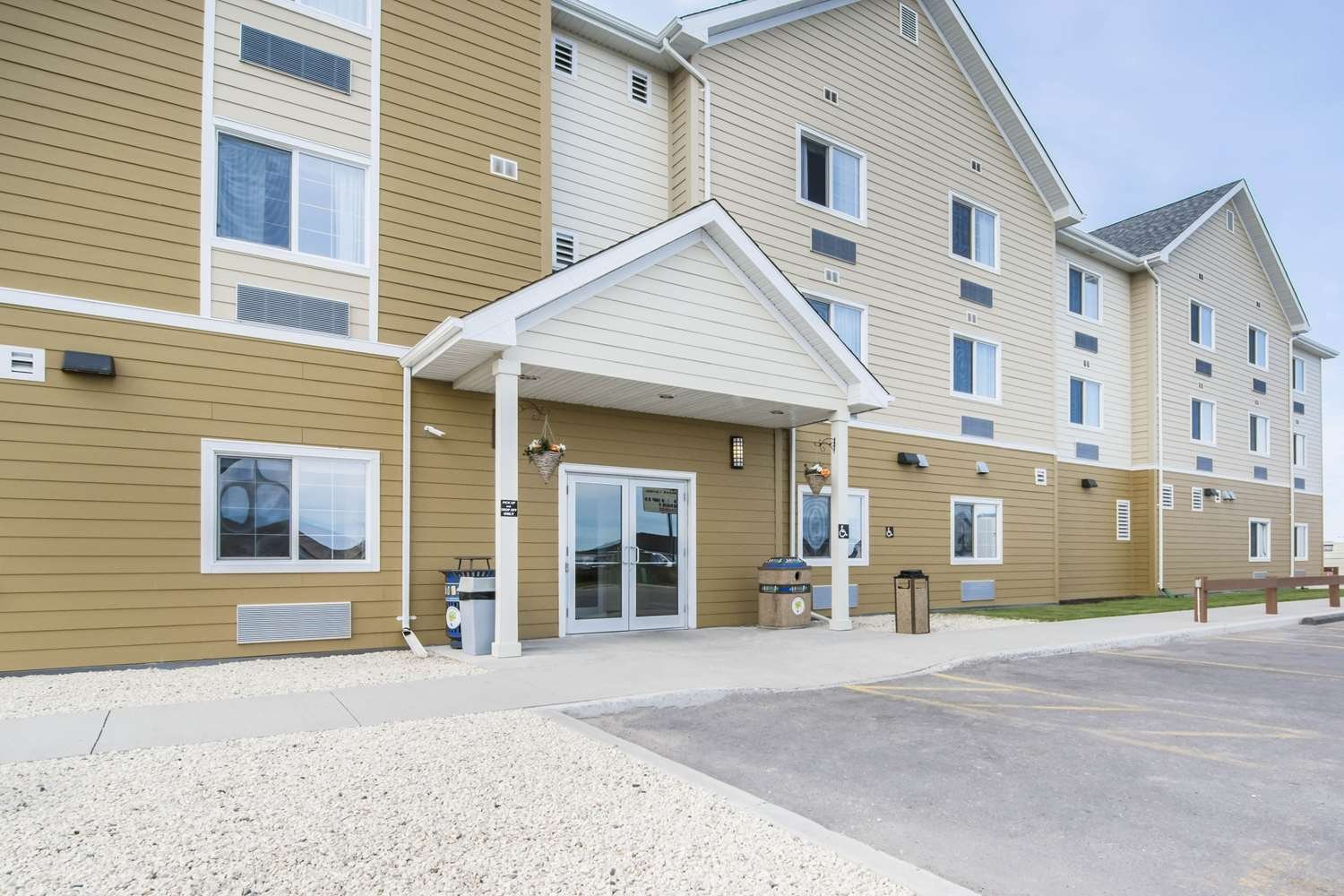 Quality Inn & Suites-官方