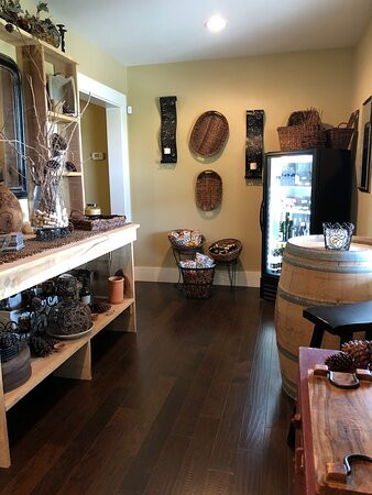 Brent Manor Vineyards-Faber必去景点