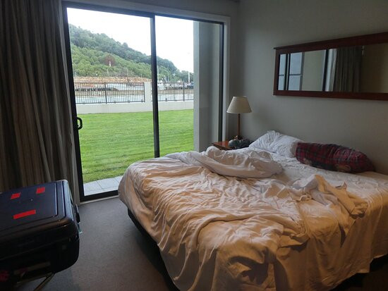 Portside Hotel主图