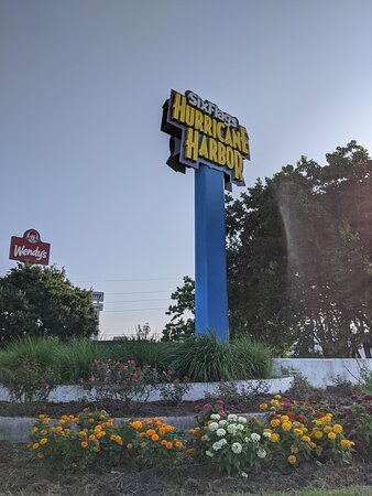 Six Flags Hurricane Harbor Splashtown-斯普林必去景点