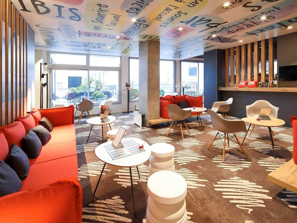 宜必思第戎 gare 酒店主图