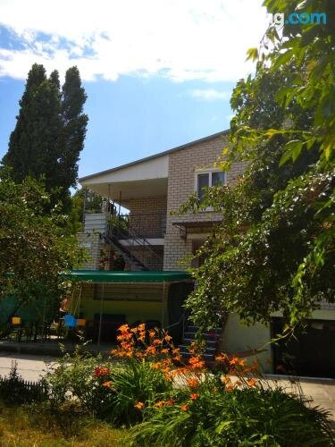 Bil'shovyk酒店住宿-Zona Pozitivnogo Dosuga Morskaya