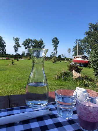 Hadovka Lakeside Inn主图