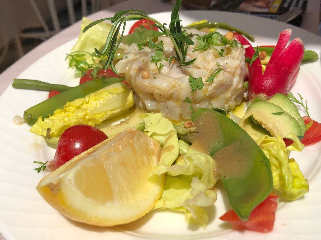 Hôtel Restaurant La Figuière主图