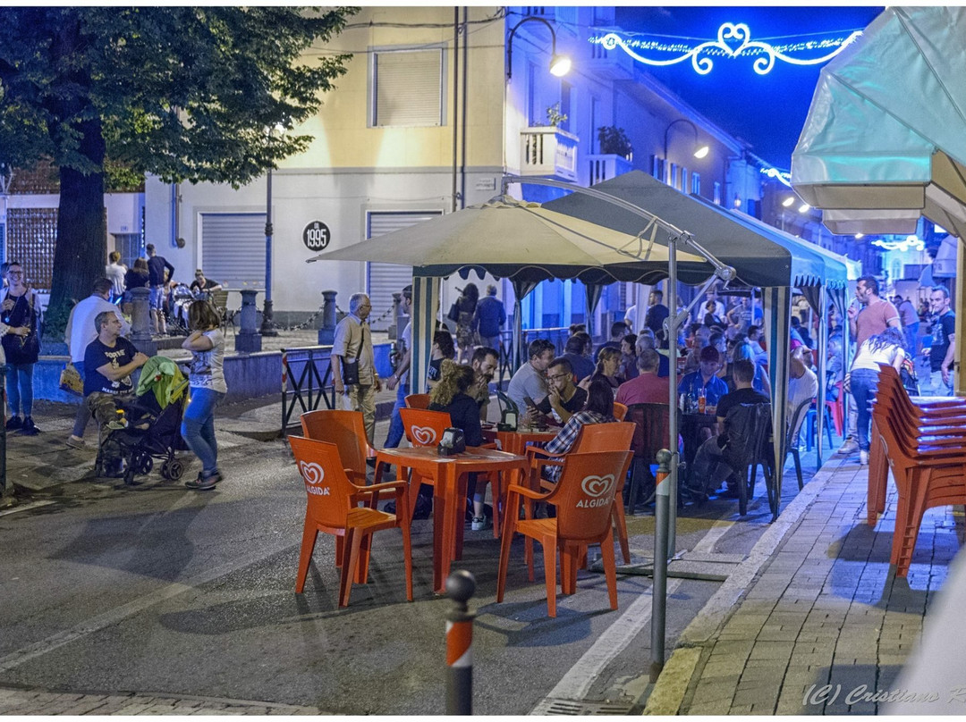 Brandizzo餐馆和美食-Caffe' Del 132