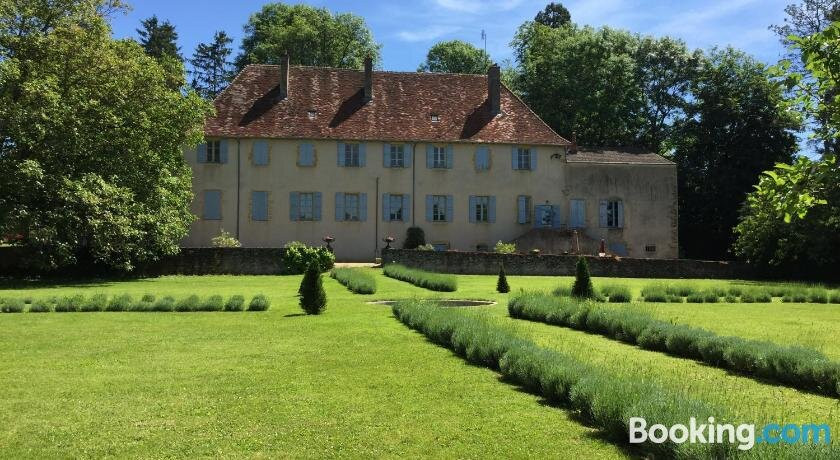 La Maison Des Pères