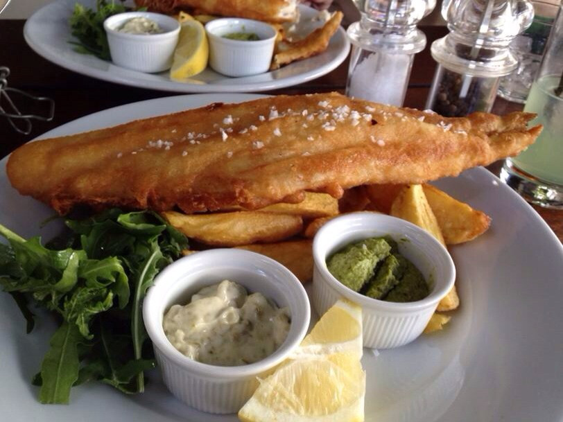 Oakwood Village餐馆和美食-Dolphin Family Restaurant