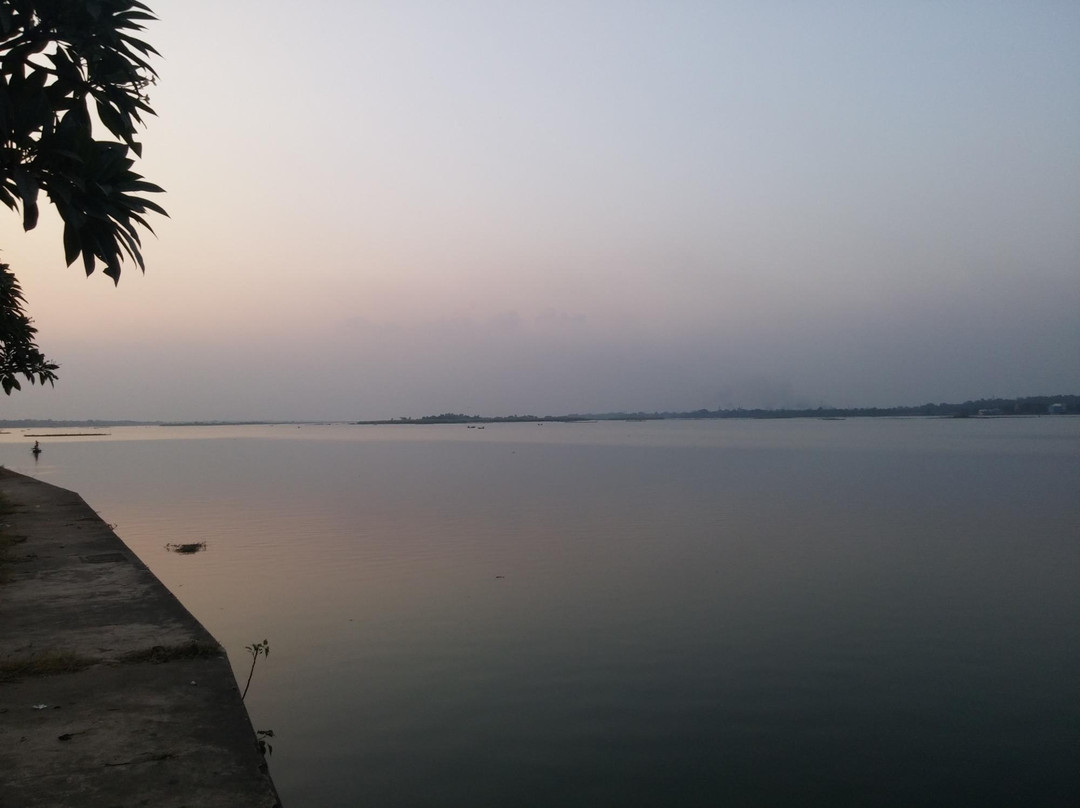 Damodar River景点图片