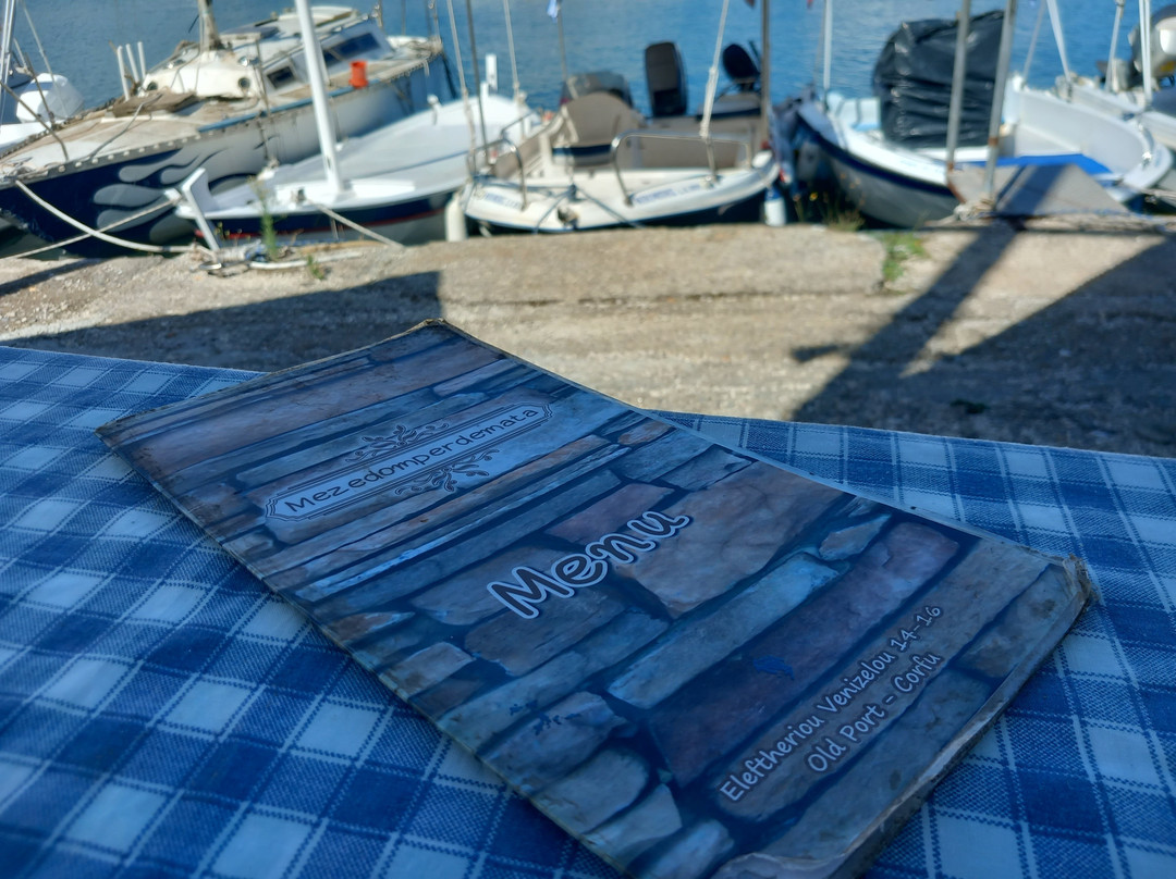 Meze-domperdemata -Taverna