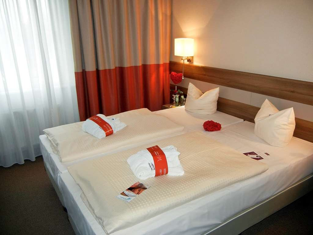 格赖夫斯瓦尔德格兹贝格美居酒店主图