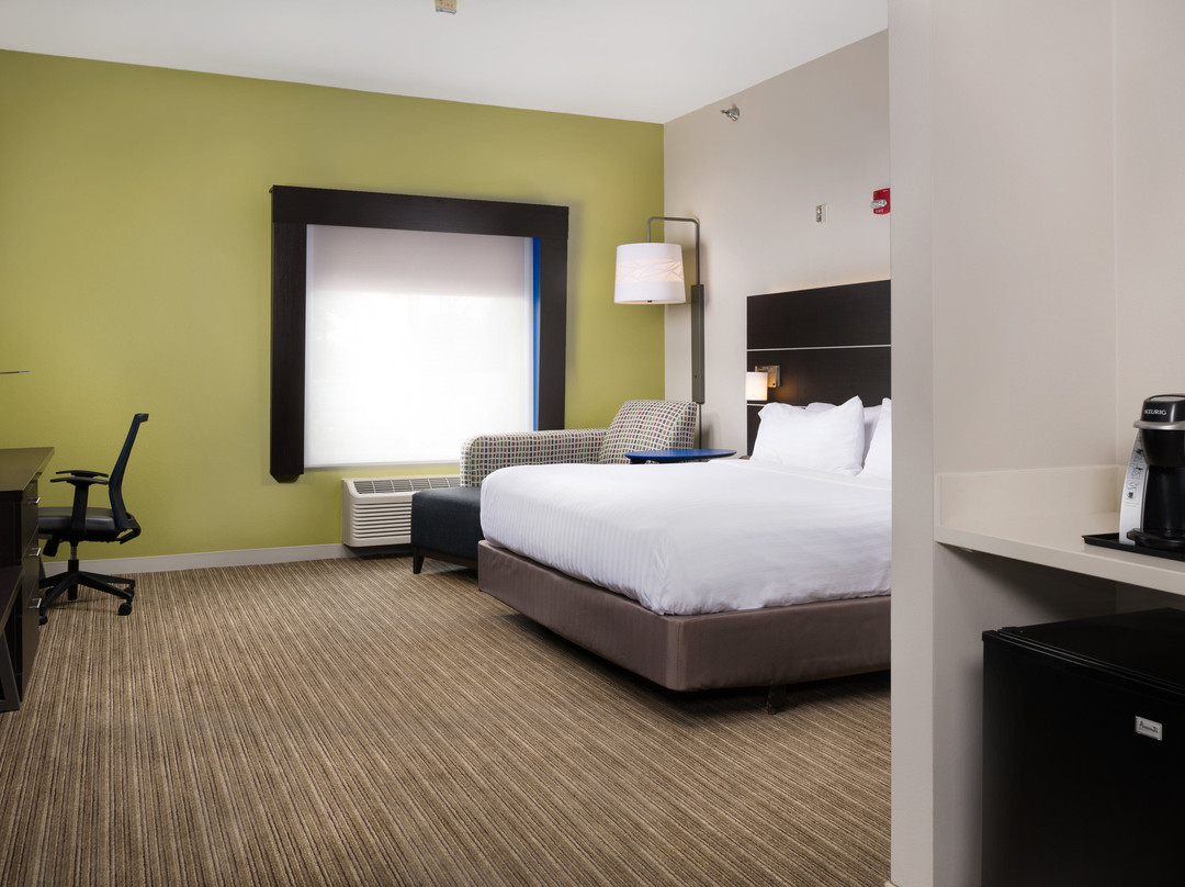 Holiday Inn Express & Suites Independence-kansas City By IHG主图