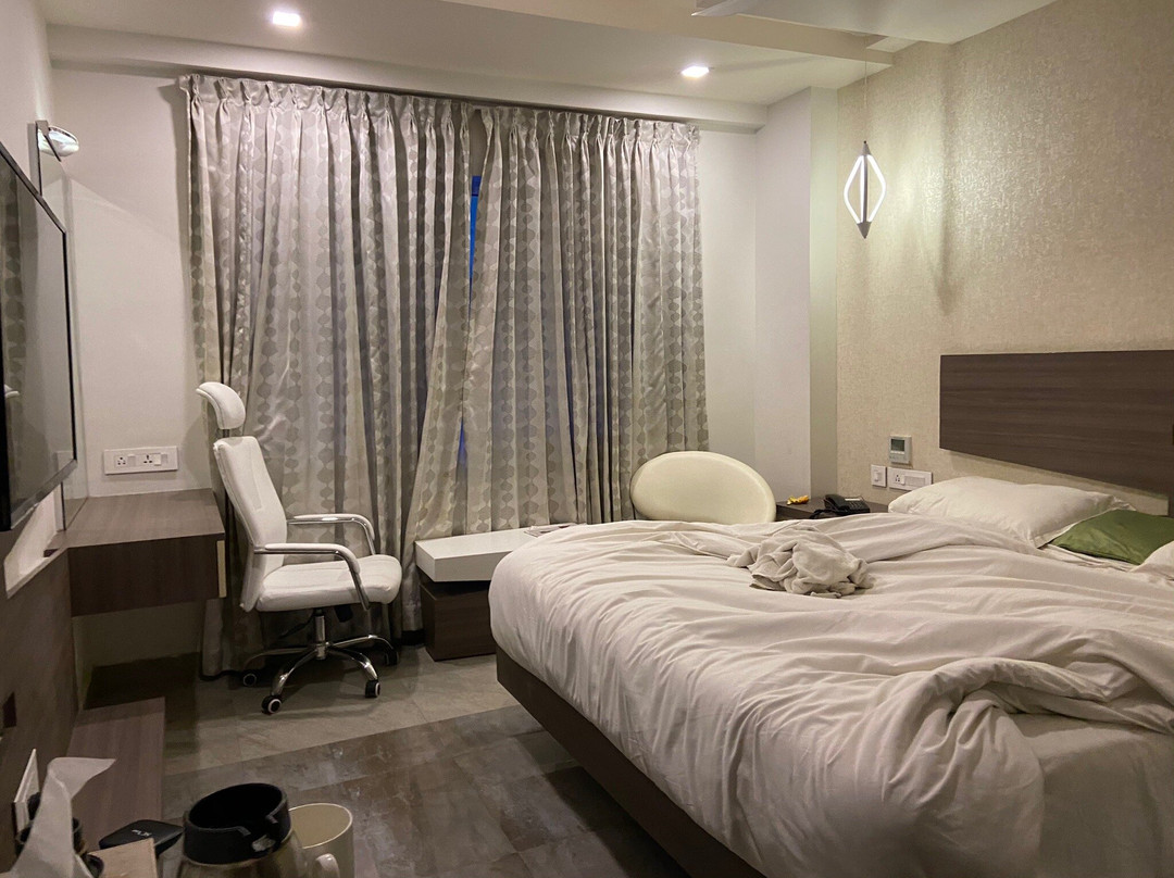 Hotel Chenthur Park主图