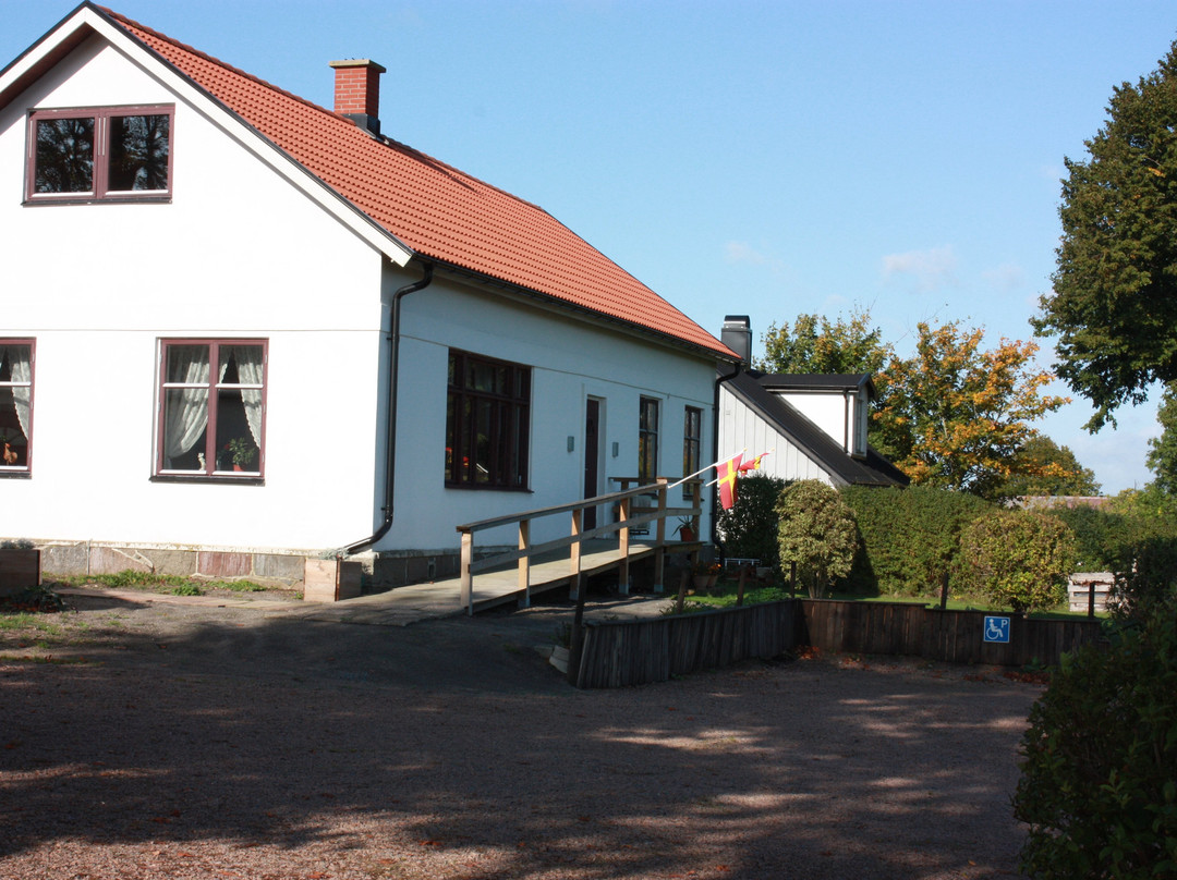Vallosa Vandrarhem Och Kursgard