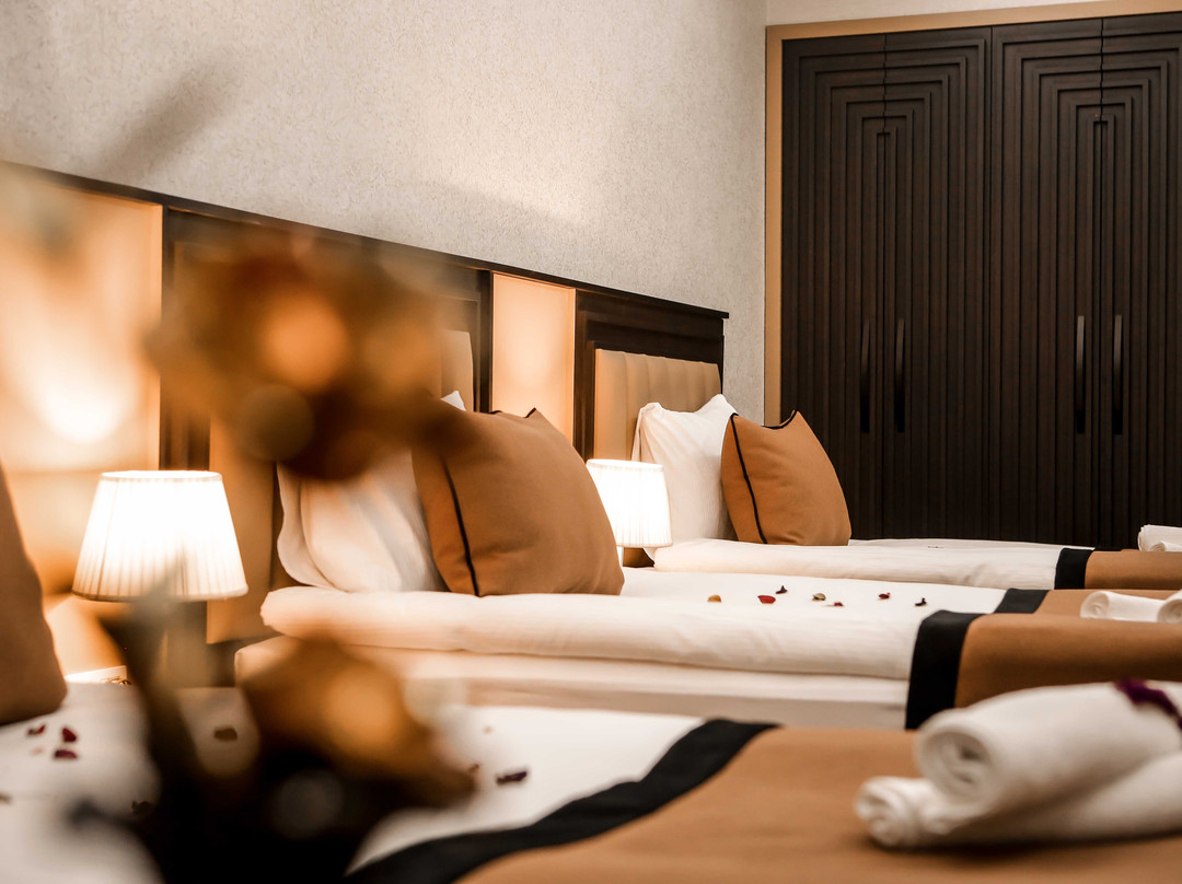 Dimen Hotel