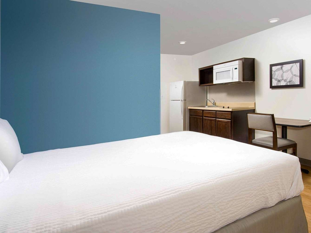 WoodSpring Suites Fargo主图