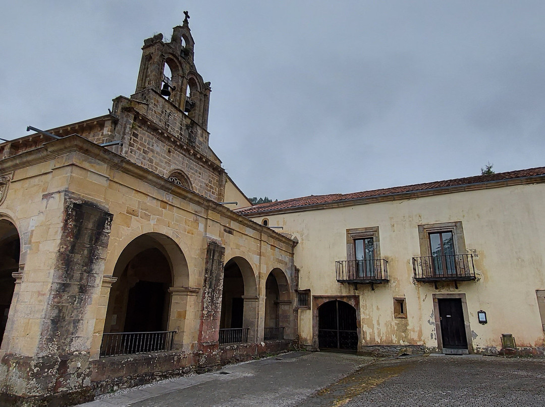 Iglesia de San Salvador de Valdedios景点图片