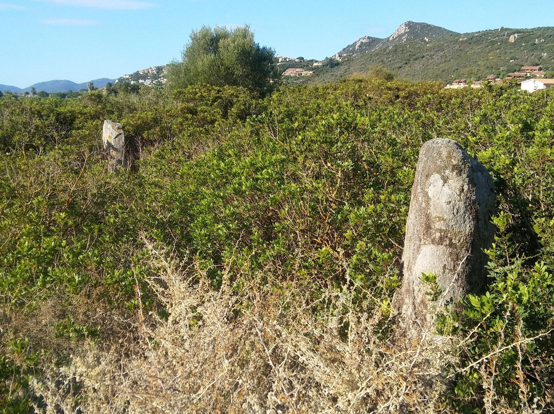 Menhir di Piscina Rei-Costa Rei必去景点