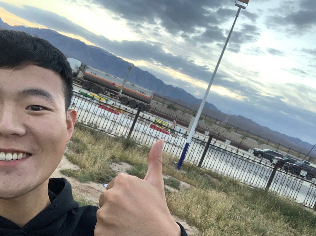 阿拉善盟群众艺术馆-阿拉善左旗必去景点