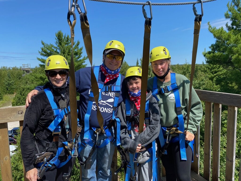 Lakeshore Adventures Zip Line-Baileys Harbor必去景点