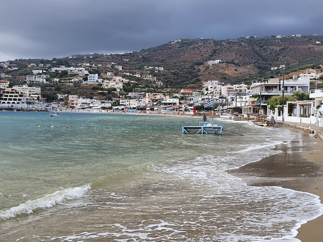Agia Pelagia Beach景点图片