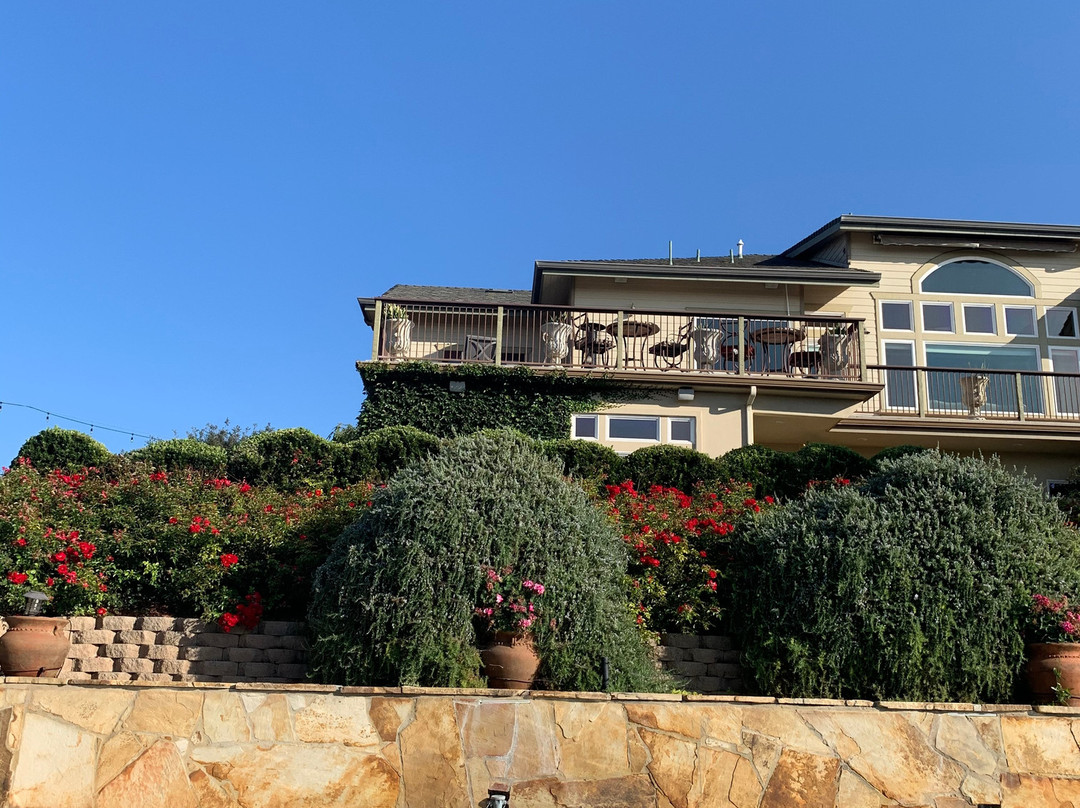 High Ridge Manor主图