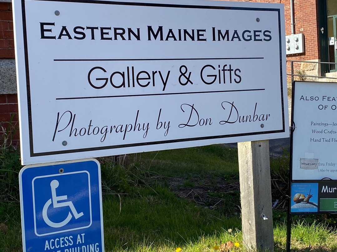 Eastern Maine Images Gallery & Gifts景点图片
