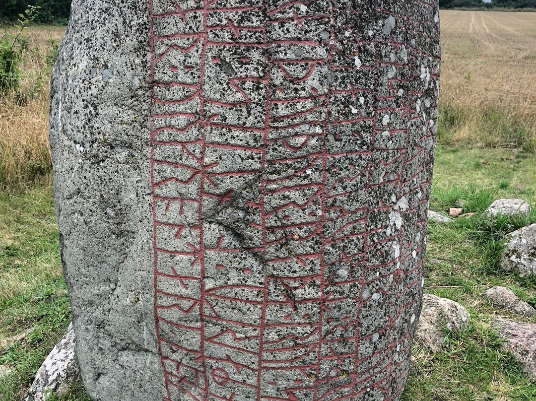 Karlevi Runestone景点图片