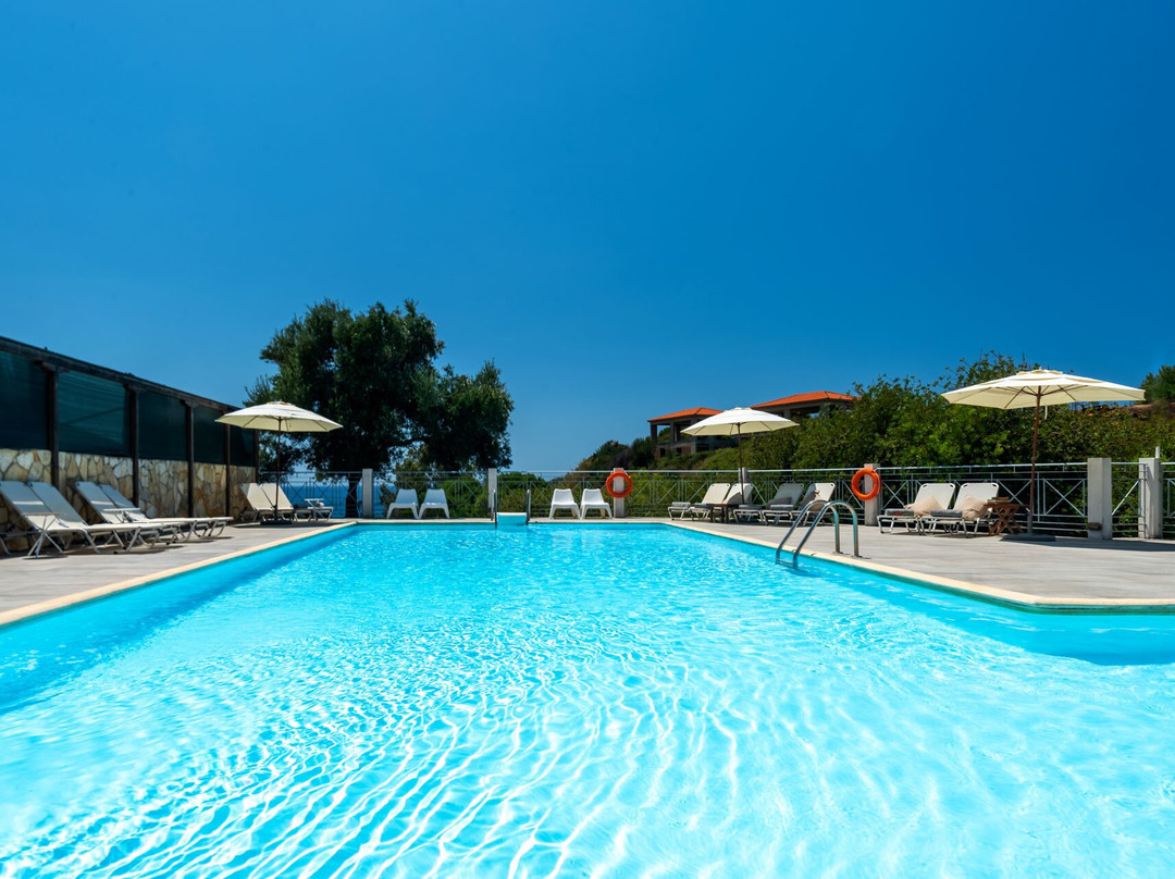 Avithos Beach Estate主图