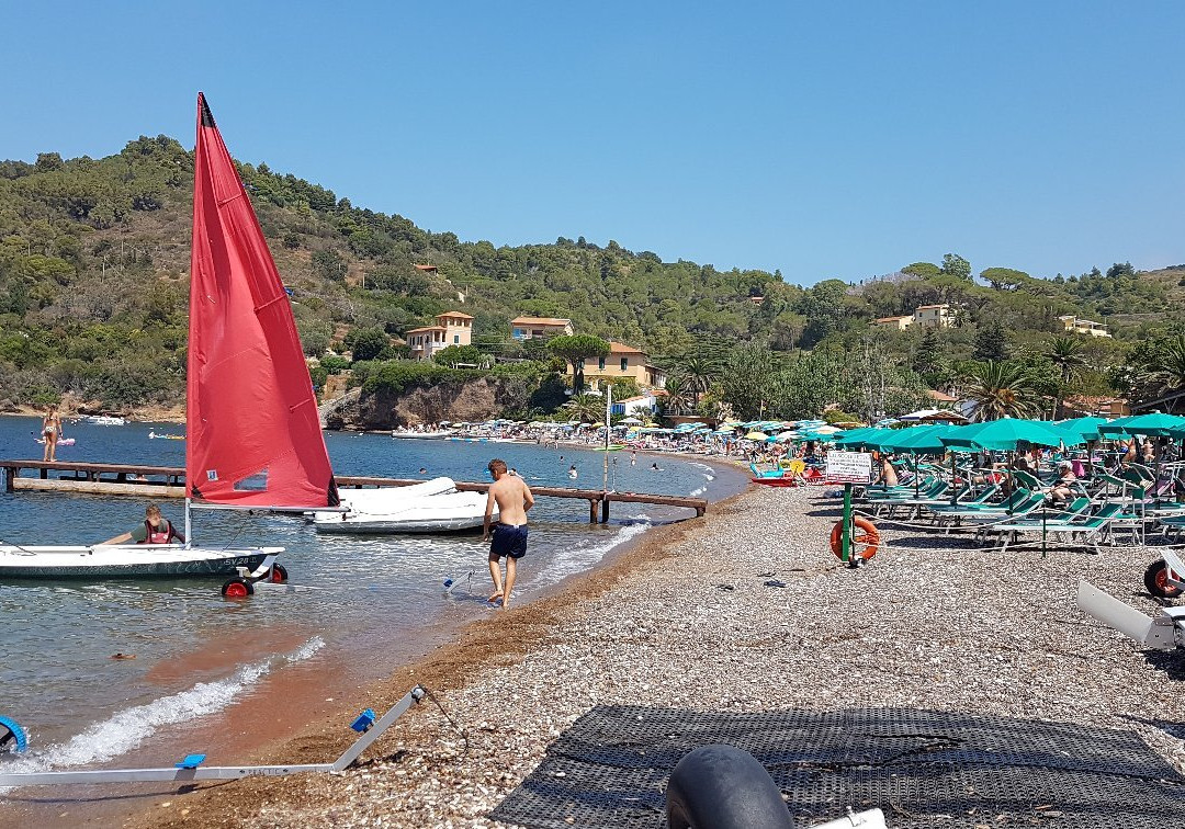 Spiaggia Di Bagnaia景点图片