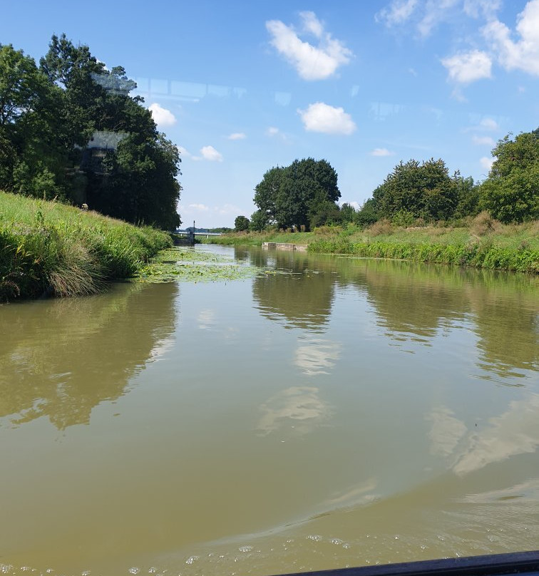 Baťák na lodi (Water Transport Straznice)-Straznice必去景点