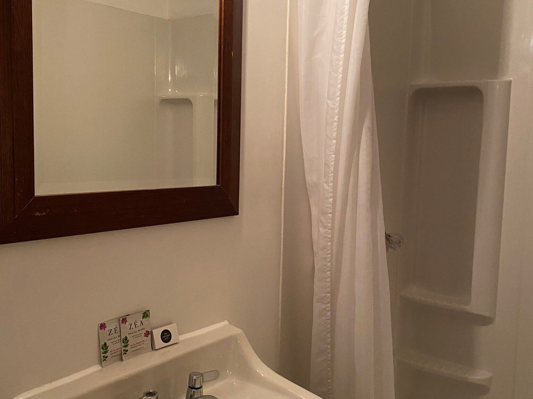 The Graham & Co.主图