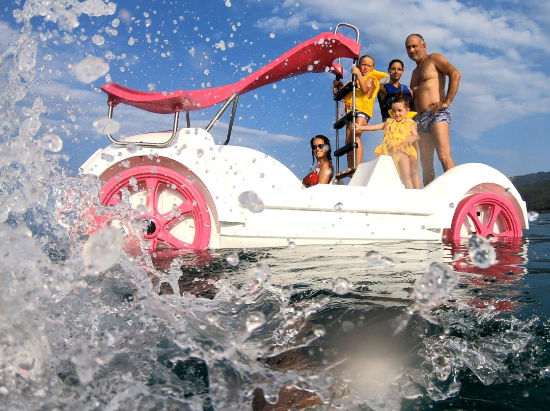 Blue Waves Watersports-Makriammos必去景点