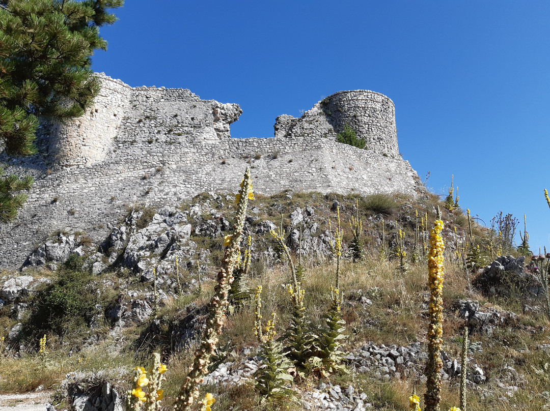 Castello di Roccamandolfi景点图片