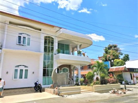 莫妮卡酒店主图