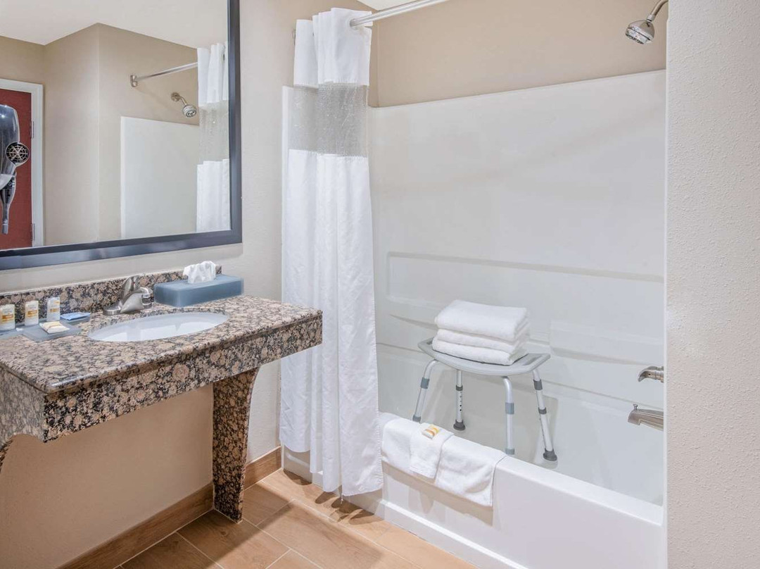 Holiday Inn Express & Suites Ardmore By IHG主图