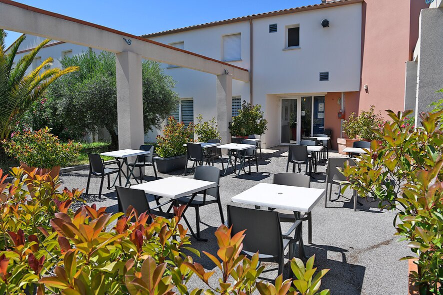 Brit Hotel Clermont L'Herault主图