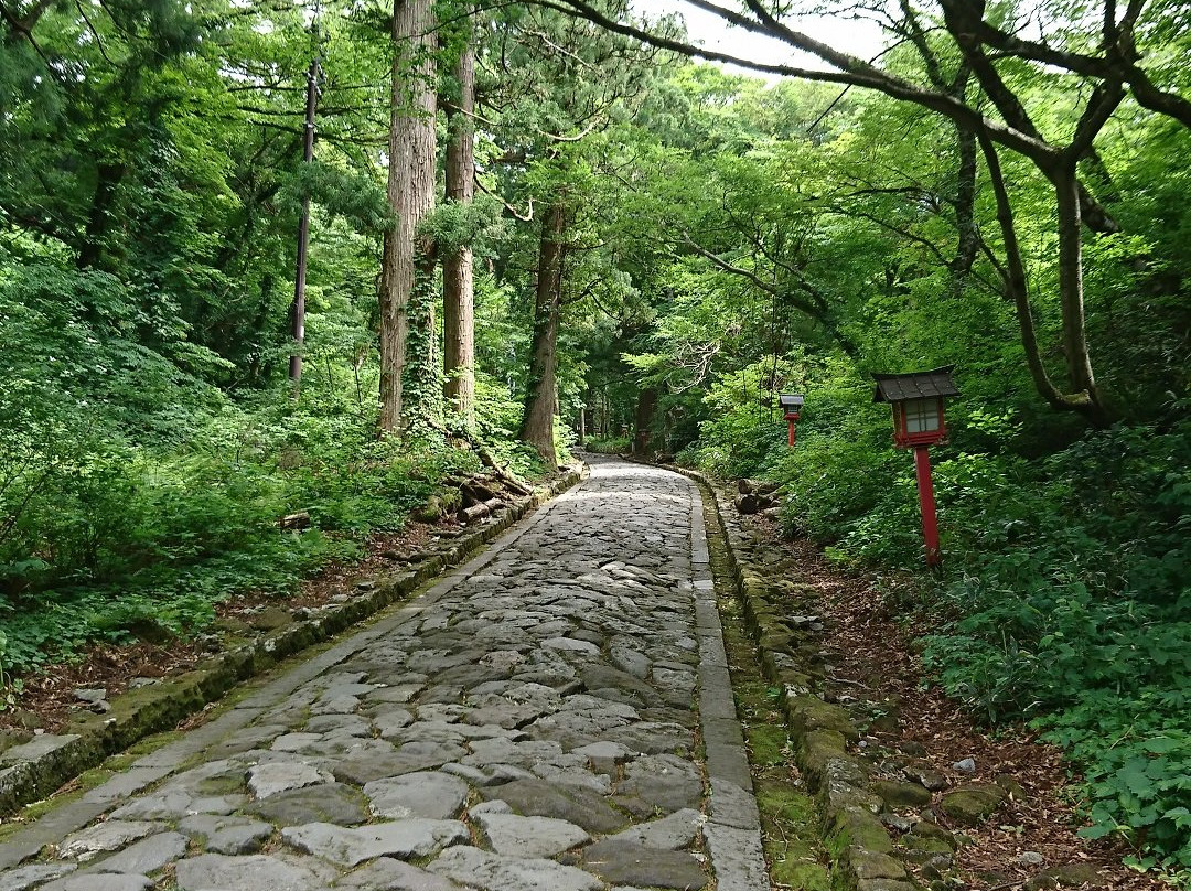 Ogamiyama Shrine Okunomiya景点图片