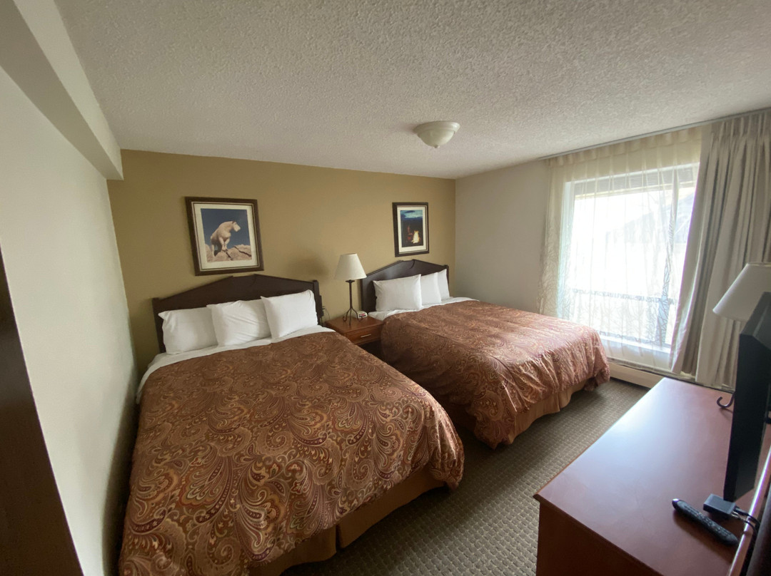 Snowshoe Motel主图