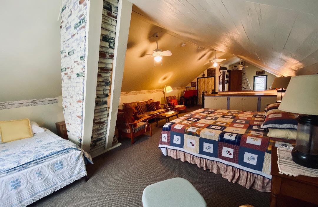 Saratoga Farmstead B&B-官方