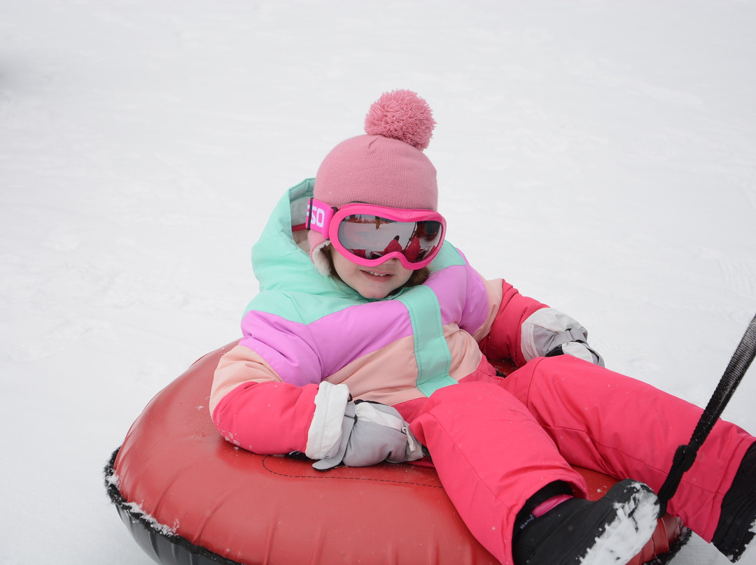 Snow Tubing at Adventure Point-基斯通必去景点